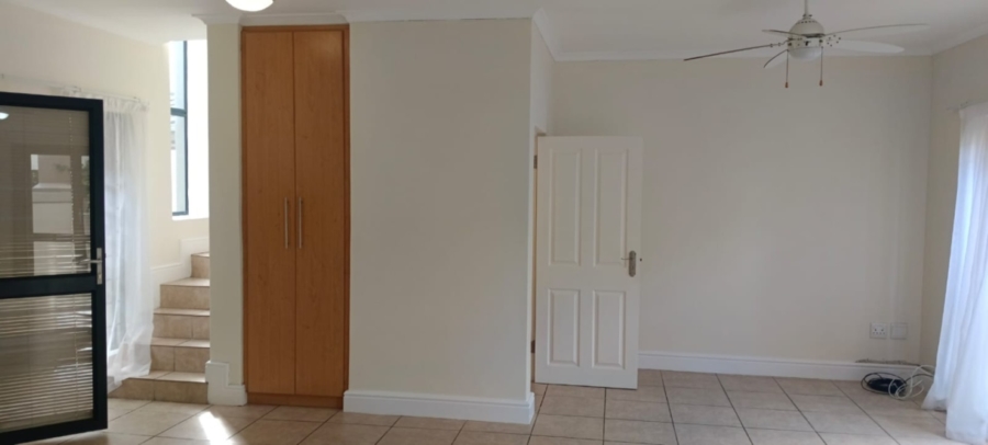 3 Bedroom Property for Sale in Sandbaai Western Cape